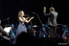 Maria Aleida, Sopranistin in bei der Andrea Bocelli Tour Stuttgart