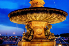 Brunnen der drei Grazien am Place de la Bourse, Detail