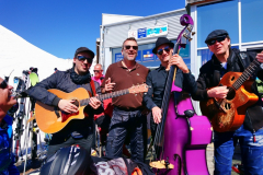 Brennholz Music mit Gastmusiker MK Schechler  in der Verwallstube Biergarten April 20218