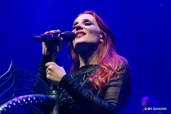 Frontfrau Simone Simons