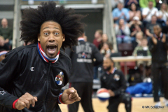 Die Globetrotters brachten nicht nur ihr beeindruckendes Basketball-Können aufs Parkett, sondern begeisterten das Publikum auch mit ihren humorvollen Slapstick-Einlagen.