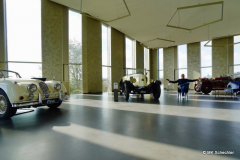 Auch in der Skylounge mit Blick auf die Festungsruine Hohentwiel: Nur Autos und ich
