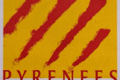 Flagge des Departements Pyrénées-Orientales: Gold mit 4 blutroten Streifen