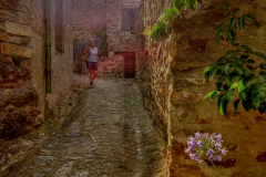 Castelnou, durch die Gassen