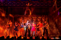 Disco-Fieber entfacht: „Saturday Night Fever“ feiert glitzernden Tourstart in Stuttgart