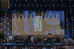 Suzanne Vega bei den Jazzopen Stuttgart 2022