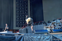 Für ein stilechtes Vorglühen und einen optischen wie akustischen Genuss sorgte die Band \"The Pretty Reckless\" um Schauspielerin und Model Taylor Momsen bei AC/DCs „Power Up Tour“ in Stuttgart.