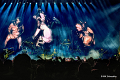 c2025-12-16-21.32.43_Radiant