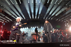 Steve Lukather und Joseph Williams bei der Night of the Proms 2023 in Stuttgart