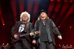 Steve Lukather und Joseph Williams bei der Night of the Proms 2023 in Stuttgart