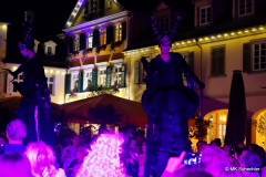 Ein magischer Abend bei der Venezianischen Messe in Ludwigsburg: Buntes Treiben auf dem Marktplatz