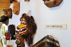 Masken im Heimatmuseum Evolène