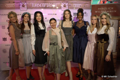Die Damen von Krüger Dirndl