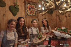 Krüger Dirndl Models